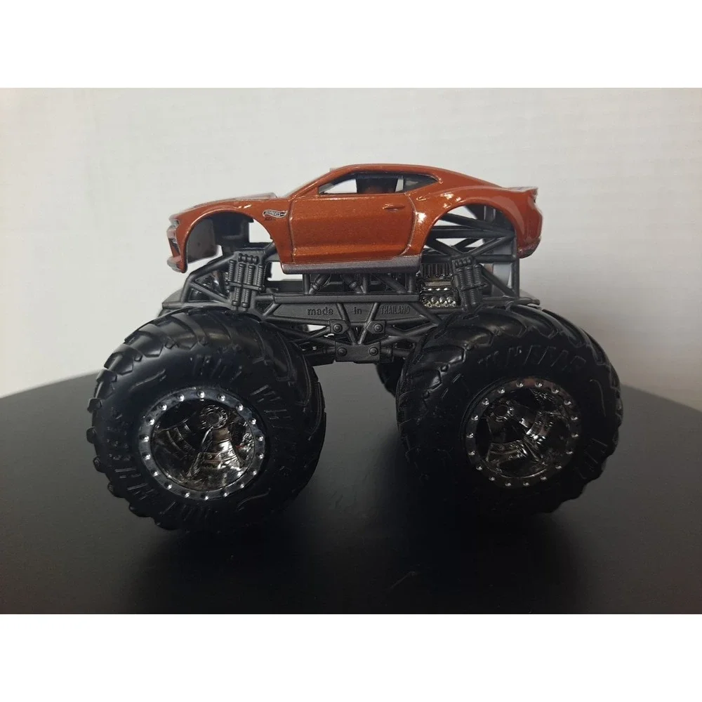 Hot Wheels Monster Truck Camaro Orange 1:64